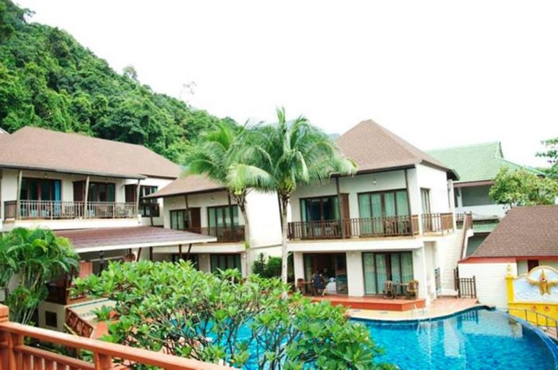 MAC RESORT HOTEL