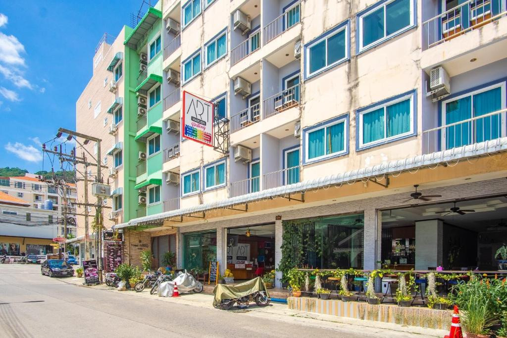 ART MANSION (EX. MAYA PATONG RESIDENCE) фото 6
