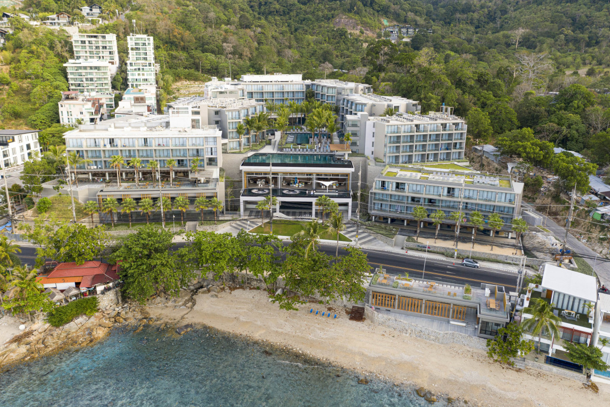 OCEANFRONT BEACH RESORT AND SPA фото 2