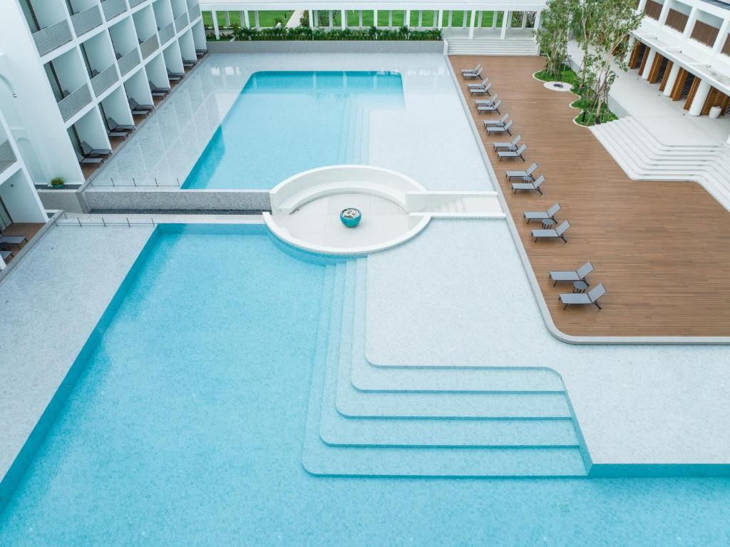 PATONG BEACH HOTEL фото 4