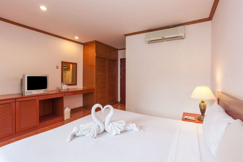 INN PATONG BEACH HOTEL (EX. PATONG BEACH LODGE) фото 8
