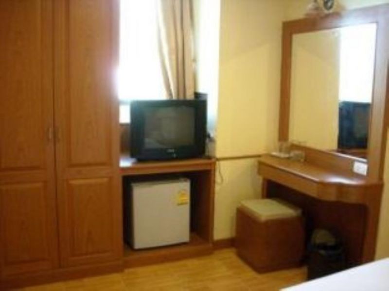 U TAI TIP GUEST HOUSE фото 4