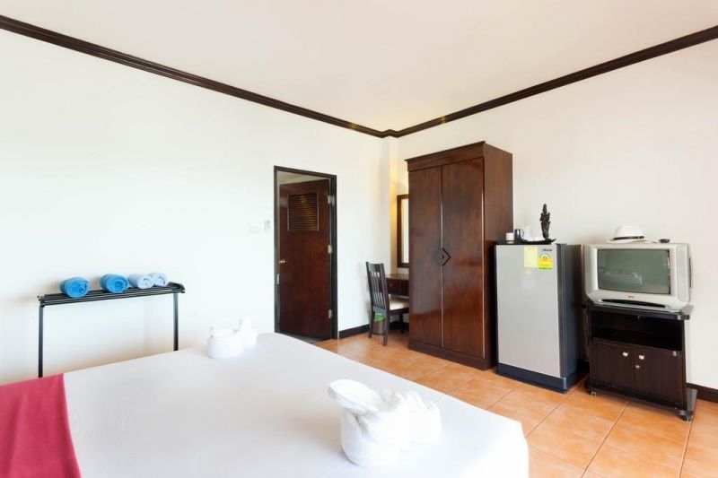 TWO CHEFS INN