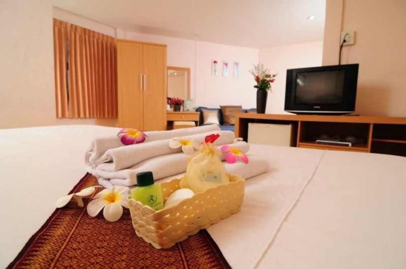 BED BY THA-PRA HOTEL AND APARTMENT фото 3