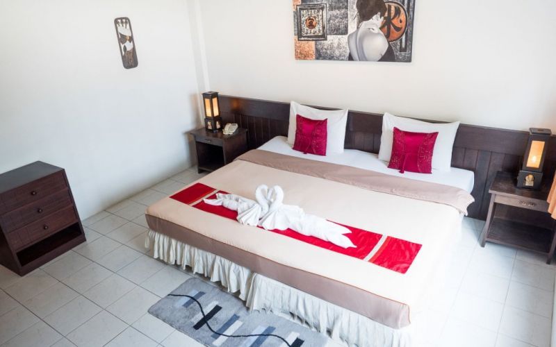 THE NICE PATONG HOTEL