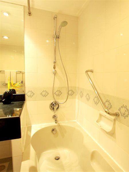 AMARI SUITES WING фото 5