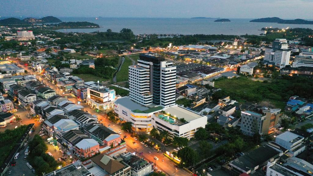 ROYAL PHUKET CITY HOTEL фото 2