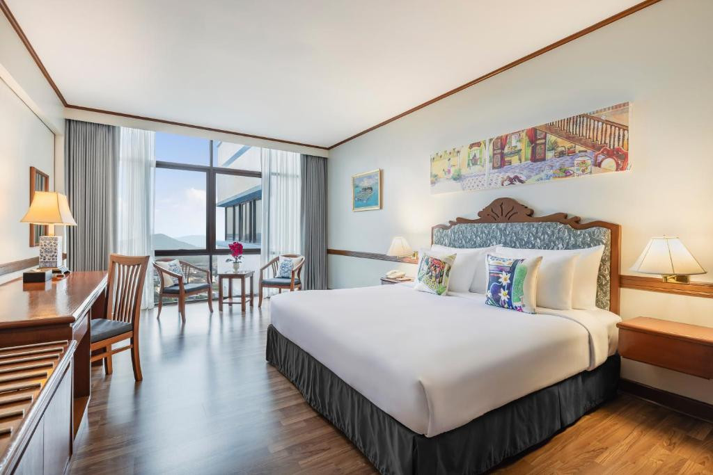 ROYAL PHUKET CITY HOTEL фото 3