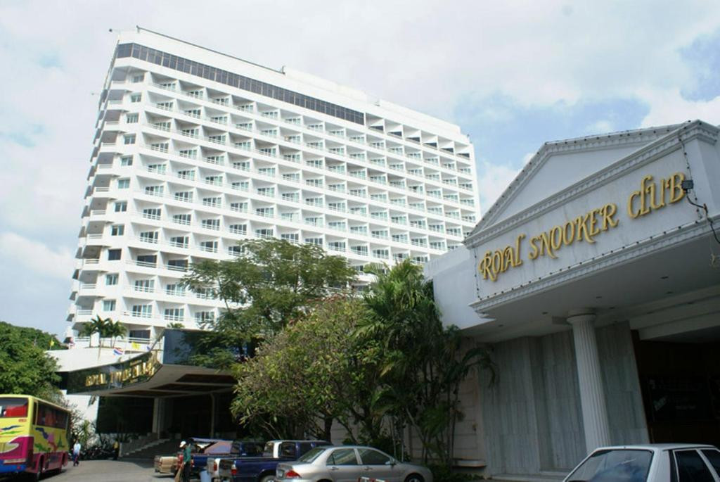 ROYAL TWINS PALACE HOTEL