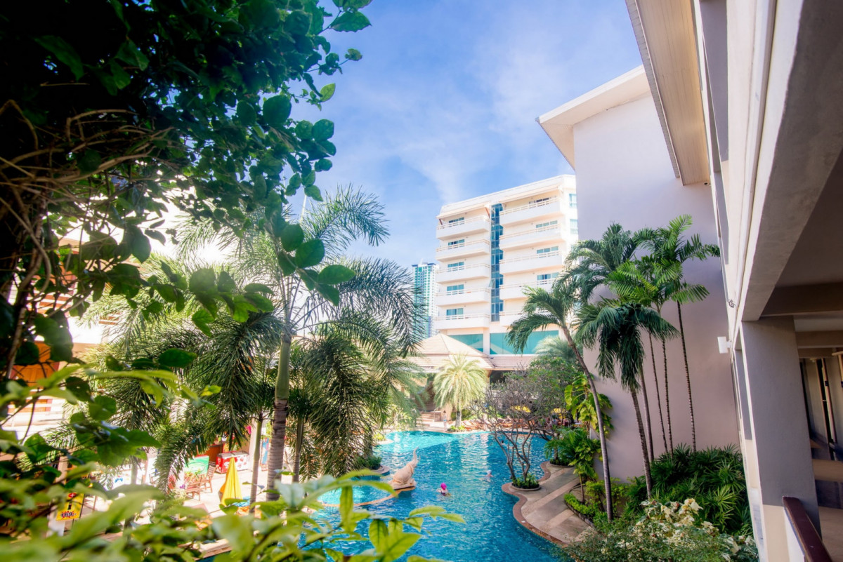 SEA BREEZE JOMTIEN RESORT фото 4