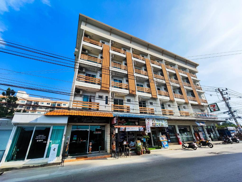 LE NARA (EX. SEA BREEZE JOMTIEN RESIDENCE)