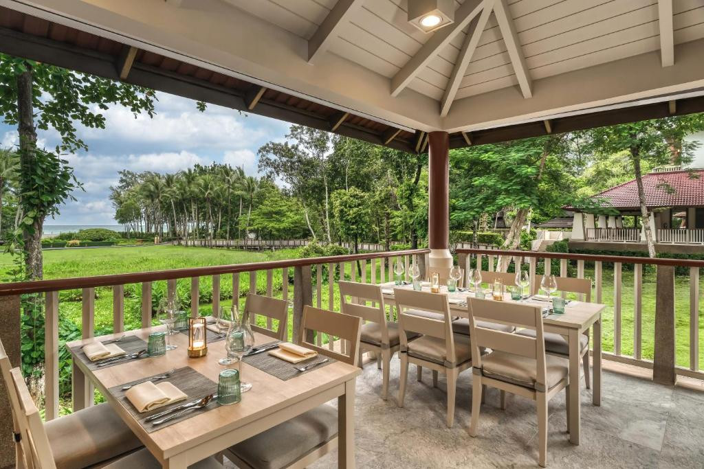 DUSIT THANI KRABI BEACH RESORT (EX. SHERATON KRABI BEACH RESORT) фото 7