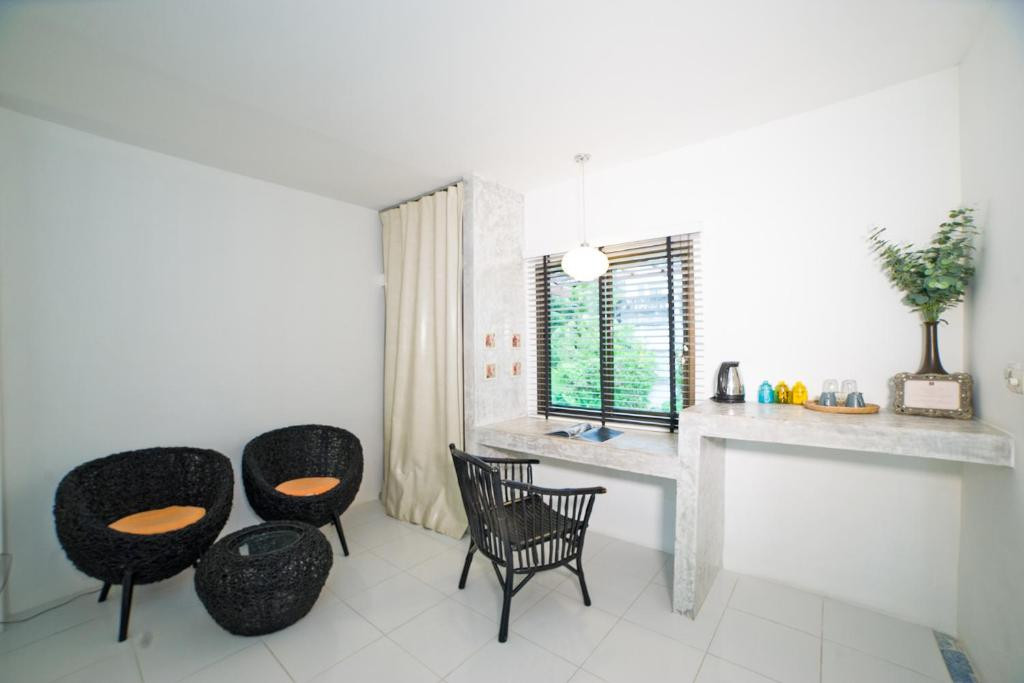 SURINTRA BOUTIQUE RESORT фото 5