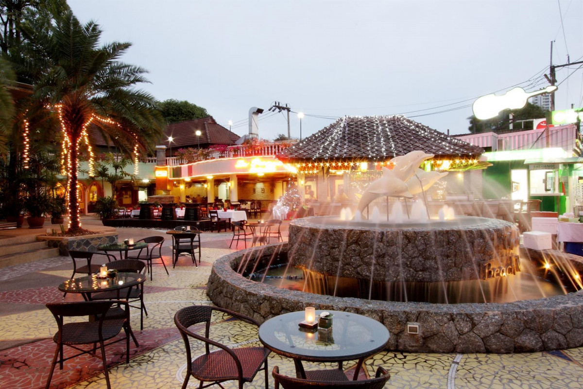 THARA PATONG BEACH RESORT фото 6