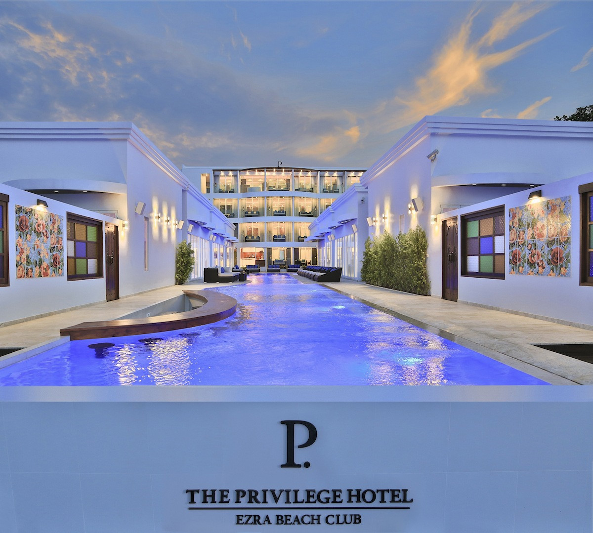 THE PRIVILEGE HOTEL EZRA BEACH CLUB фото 2