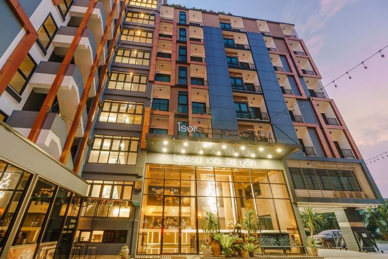 THE RICHE BOUTIQUE HOTEL
