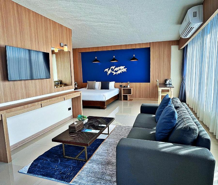THE SIXTEEN NAIYANG BEACH HOTEL фото 6