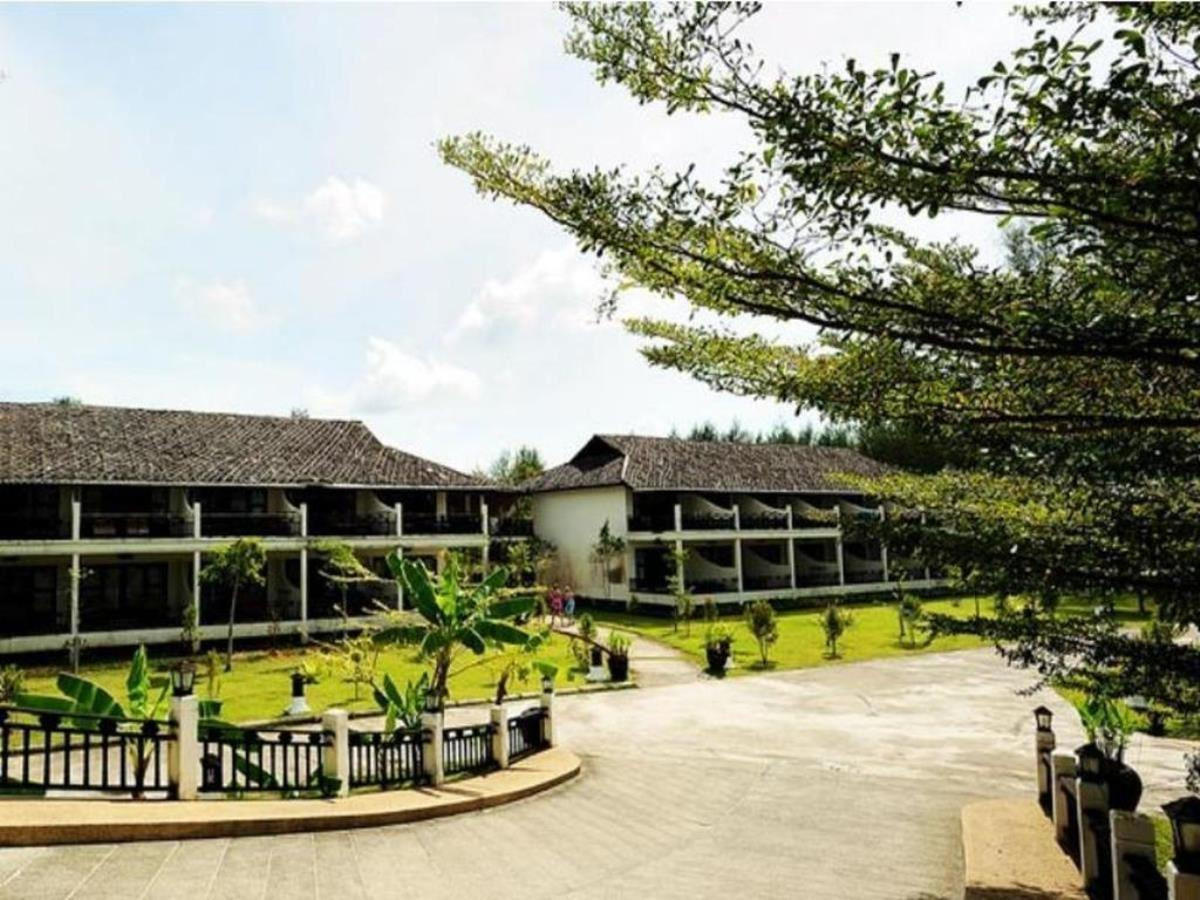 THE TACOLA RESORT & SPA