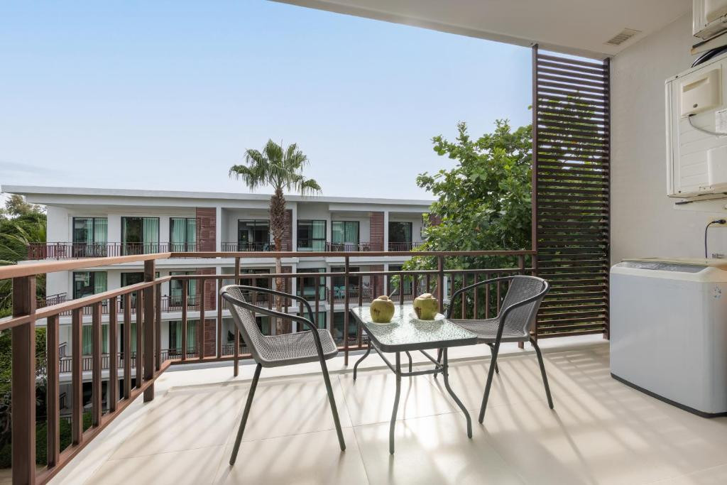 THE TITLE CONDO фото 8