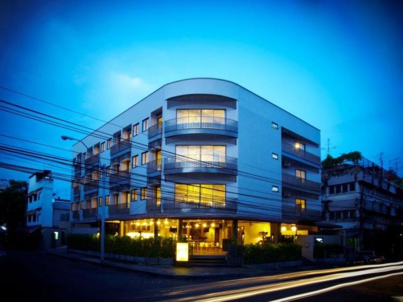 THE WAREHOUSE BANGKOK