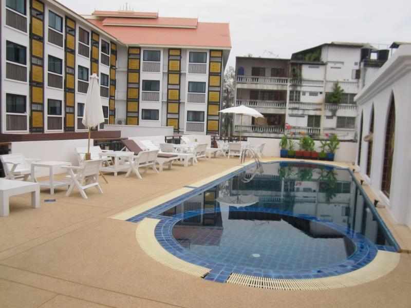 WANGBURAPA GRAND HOTEL