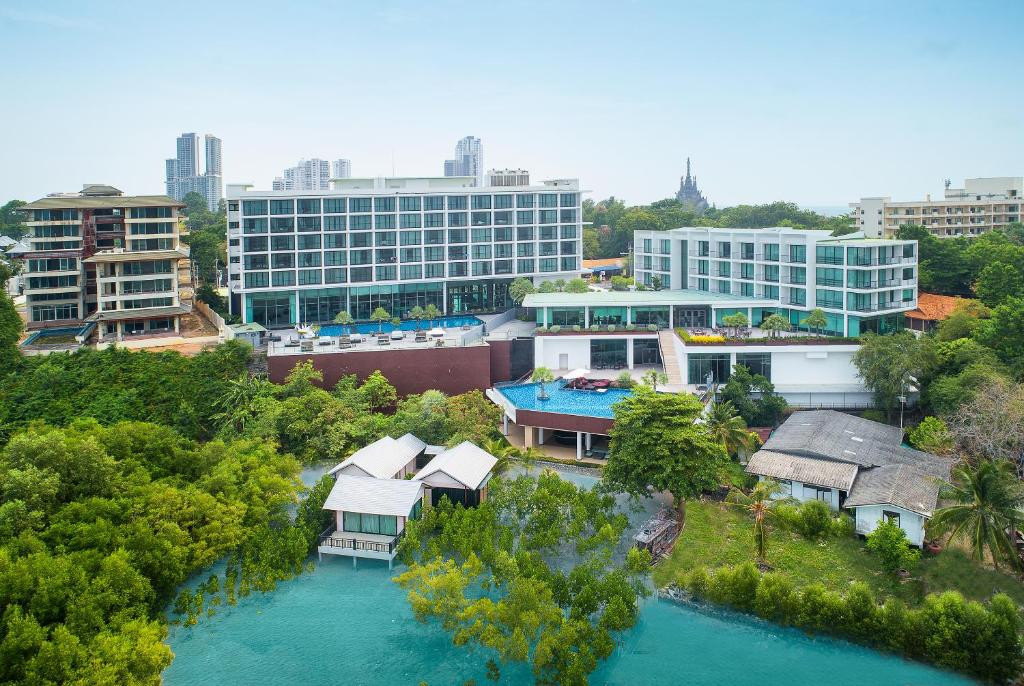 WAY HOTEL (EX. WAY BY GARDEN SEA VIEW RESORT)