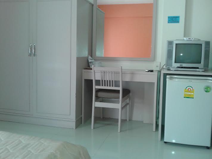 WE TRAIN HOTEL DON MUANG фото 3
