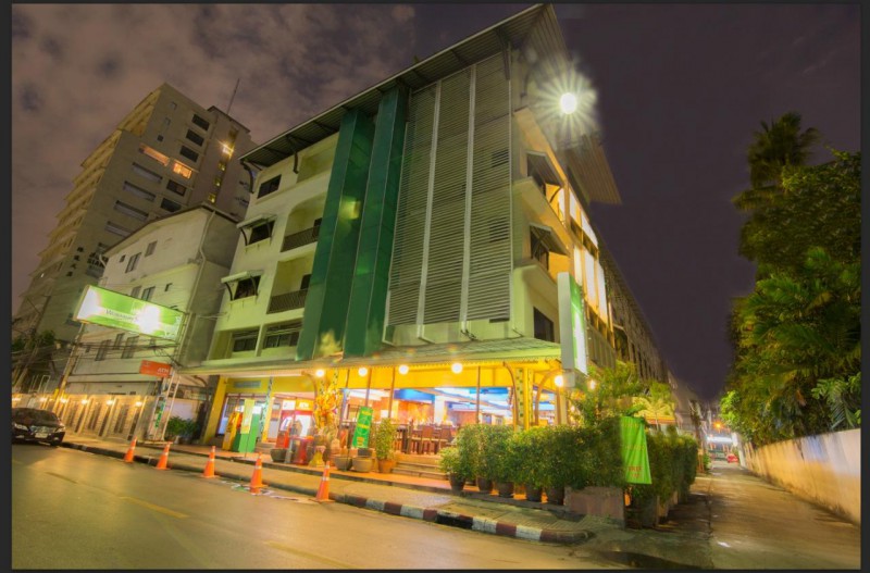 WORABURI SUKHUMVIT HOTEL & RESORT