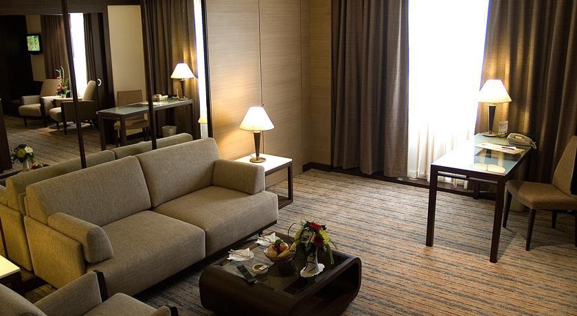 ZENITH SUKHUMVIT фото 7
