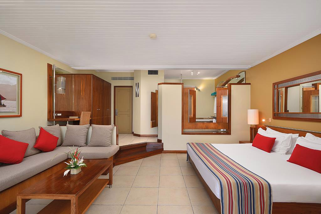 SHANDRANI BEACHCOMBER RESORT & SPA фото 8