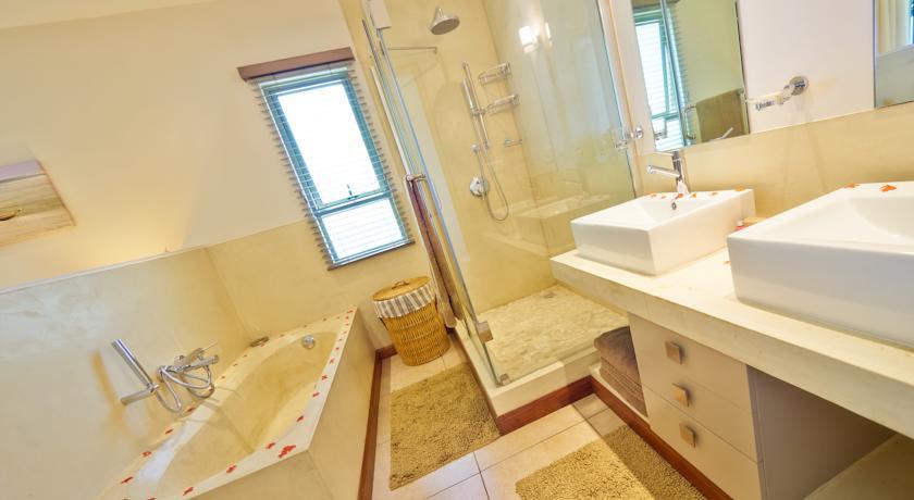 BON AZUR ELEGANT SUITES & PENTHOUSES фото 7