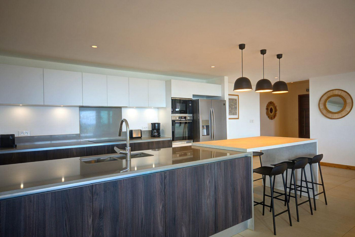 MYTHIC SUITES & VILLAS фото 8