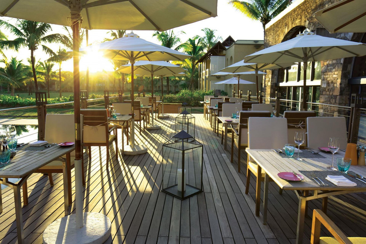 OUTRIGGER MAURITIUS RESORT & SPA фото 8
