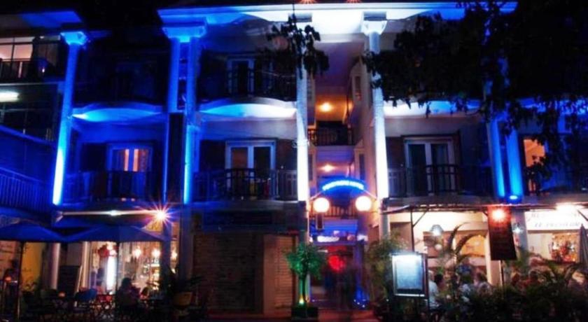 PEREYBERE HOTEL AND APARTMENTS