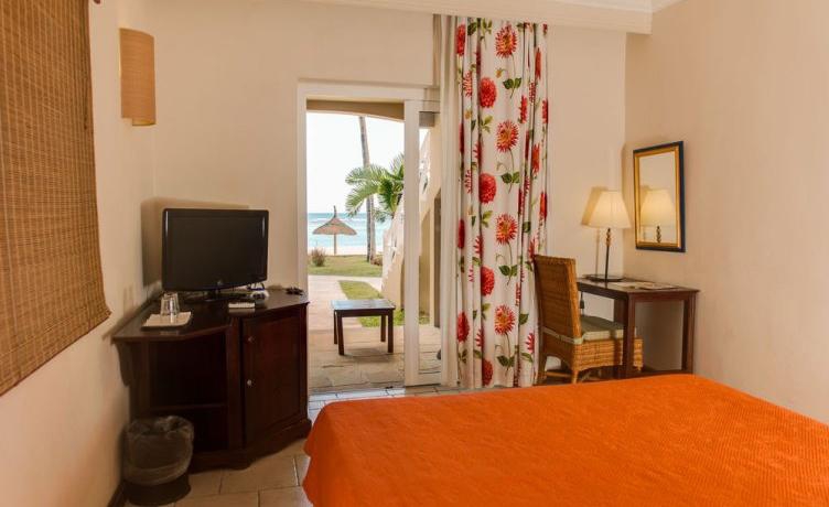 VILLAS CAROLINE BEACH HOTEL фото 7