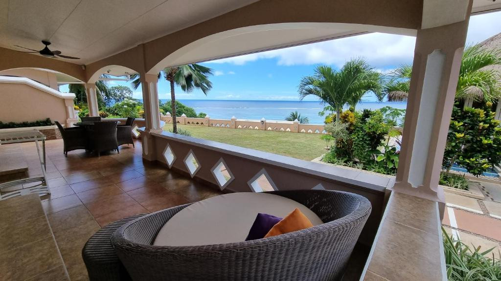 AU FOND DE MER VIEW SELF CATERING APARTMENT фото 6