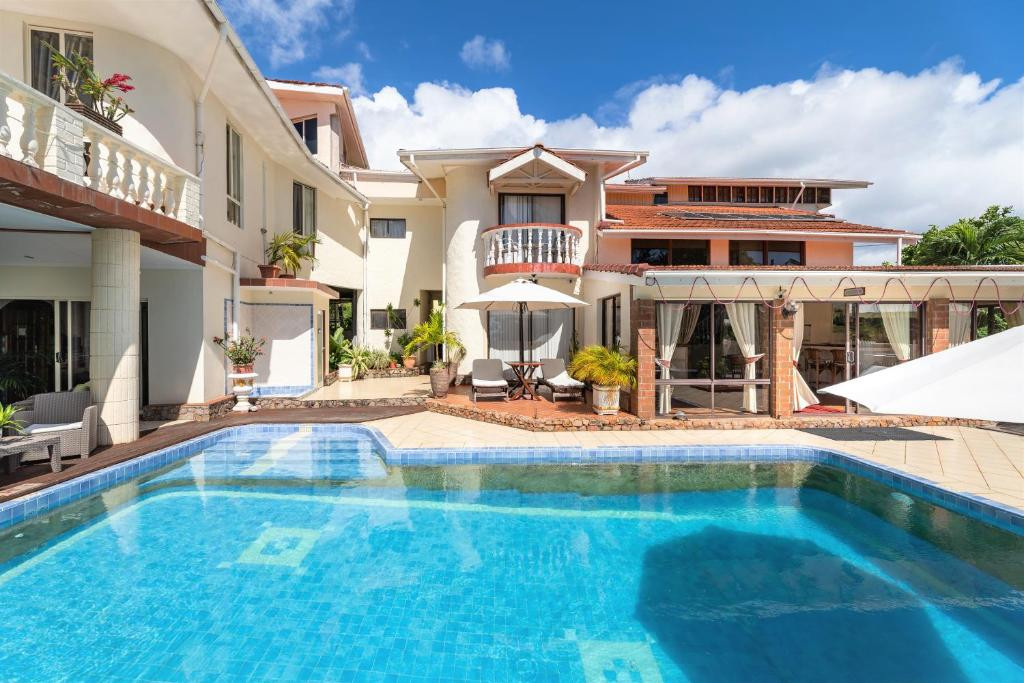 CARANA HILLTOP VILLA