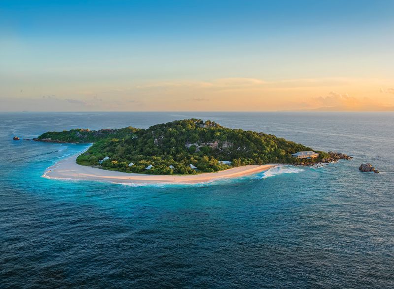 COUSINE ISLAND RESORT