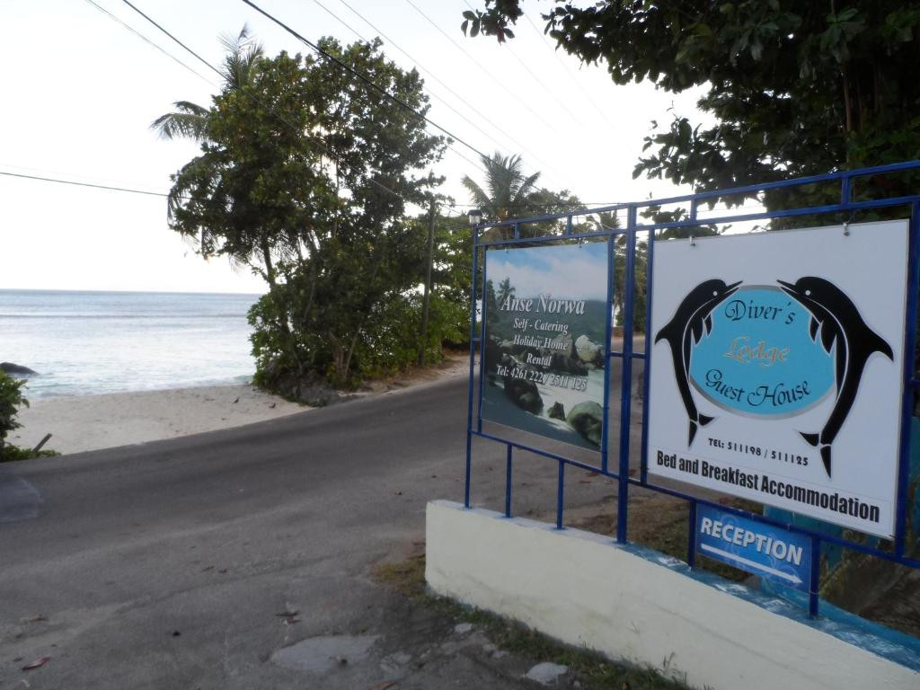 DIVERS LODGE GUEST HOUSE фото 2