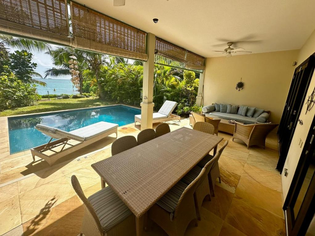 EDEN ISLAND LUXURY ACCOMMODATION фото 4