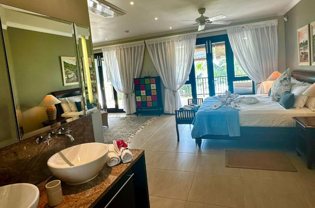 EDEN ISLAND LUXURY ACCOMMODATION фото 7