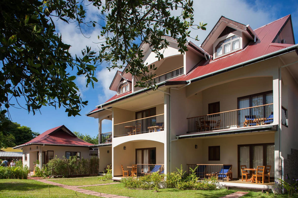 L HIRONDELLE GUEST HOUSE APT фото 2