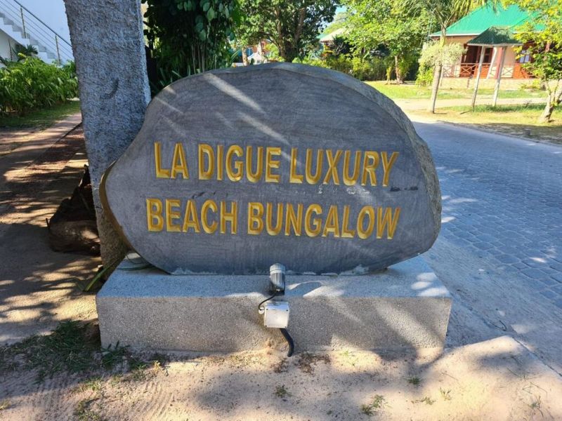 LA DIGUE LUXURY BEACH BUNGALOW фото 4