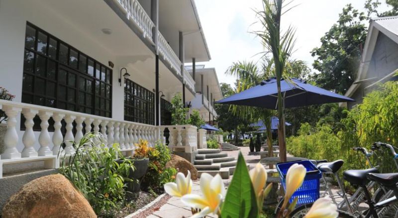 LA DIGUE SELF CATERING фото 2