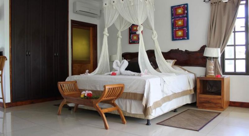 LA DIGUE SELF CATERING фото 5