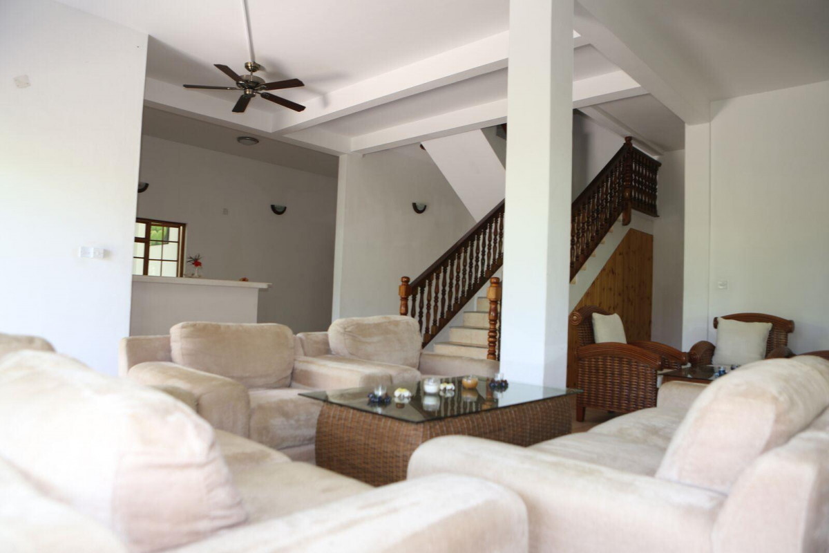 LE SURMER SELF CATERING CHALETS фото 6