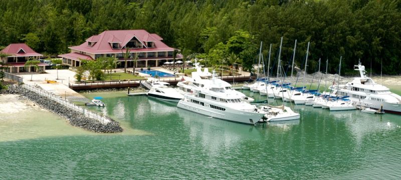THE WHARF HOTEL & MARINA фото 2