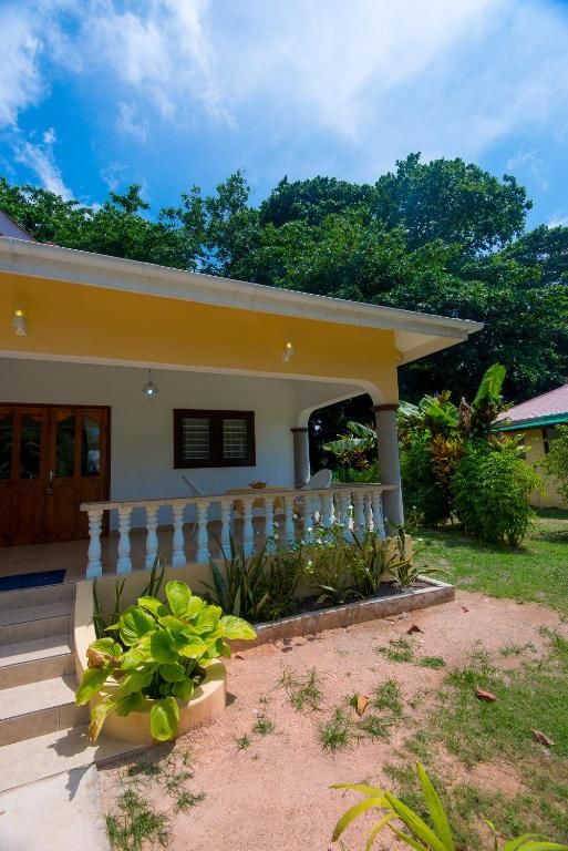 ZEROF SELF CATERING APARTMENTS фото 5