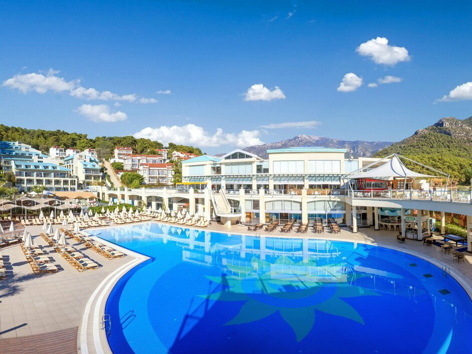 ORKA SUNLIFE RESORT & AQUAPARK