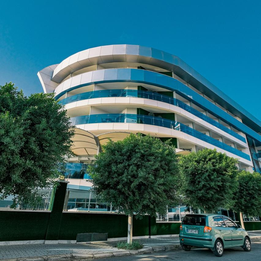 SUNPRIME C-LOUNGE ADULTS ONLY 16+ фото 2